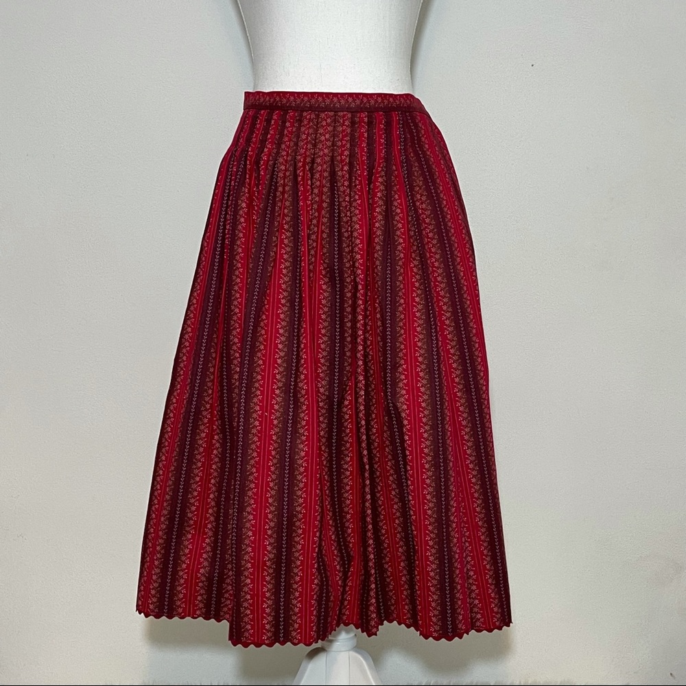 Perry Trachten VTG German Bavarian Pleated Skirt